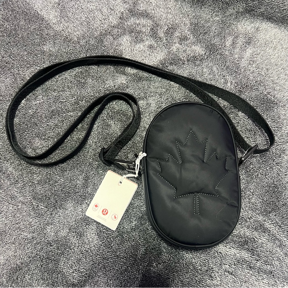 Black Lululemon Team Canada 22 Future Legacy
Crossbody Bag